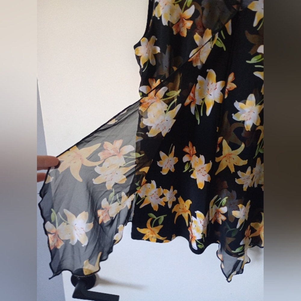 Adele & May Black and Yellow Floral Tropical Top with Sheer Overlay Size Small - Picture 3 of 12